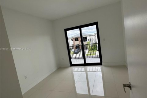 Villa ou maison à louer à Florida City, Floride: 5 chambres, 176.7 m2 № 1921395 - photo 16