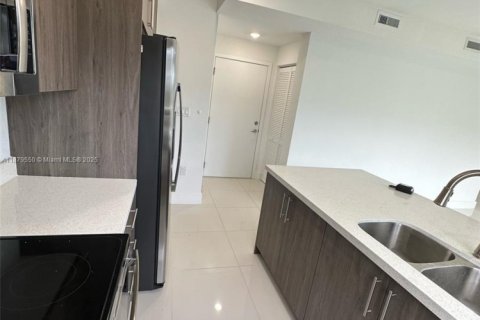 Villa ou maison à louer à Florida City, Floride: 5 chambres, 176.7 m2 № 1921395 - photo 3