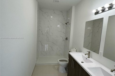 Villa ou maison à louer à Florida City, Floride: 5 chambres, 176.7 m2 № 1921395 - photo 25