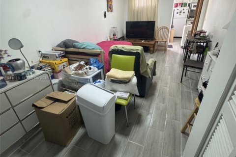 Appartement à louer à Miami, Floride: 1 chambre, 60.39 m2 № 1998089 - photo 2