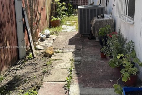 Appartement à louer à Miami, Floride: 1 chambre, 60.39 m2 № 1998089 - photo 5