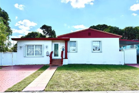 House in Hialeah, Florida 4 bedrooms, 188.03 sq.m. № 2016683