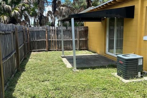 Condo in Orlando, Florida, 2 bedrooms № 2229303 - photo 14