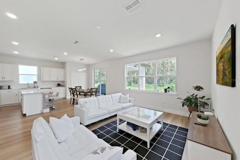 Villa ou maison à louer à Tampa, Floride: 4 chambres, 205.13 m2 № 1901565 - photo 13