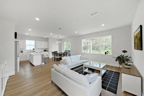 Villa ou maison à louer à Tampa, Floride: 4 chambres, 205.13 m2 № 1901565 - photo 12