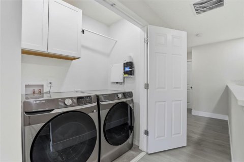 Touwnhouse à vendre à Kissimmee, Floride: 3 chambres, 148.92 m2 № 2141491 - photo 30