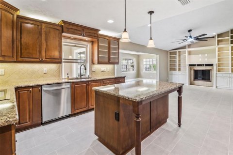 Villa ou maison à vendre à Port Orange, Floride: 4 chambres, 265.89 m2 № 1841462 - photo 5