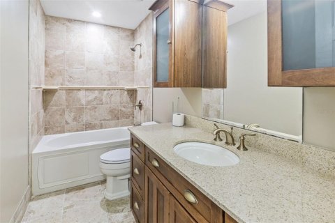 Villa ou maison à vendre à Port Orange, Floride: 4 chambres, 265.89 m2 № 1841462 - photo 14