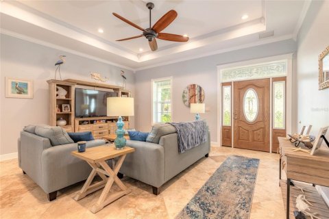 House in New Smyrna Beach, Florida 4 bedrooms, 219.81 sq.m. № 1648121 - photo 9