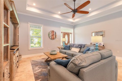 House in New Smyrna Beach, Florida 4 bedrooms, 219.81 sq.m. № 1648121 - photo 10