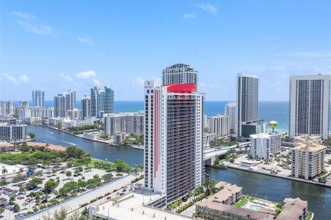 Hôtel, hôtellerie à vendre à Hallandale Beach, Floride: 2 chambres, 95.5 m2 № 1940512 - photo 29