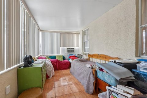 Villa ou maison à vendre à Tampa, Floride: 3 chambres, 204.38 m2 № 2149201 - photo 17
