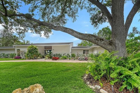 Villa ou maison à vendre à Sarasota, Floride: 4 chambres, 261.98 m2 № 2100596 - photo 3