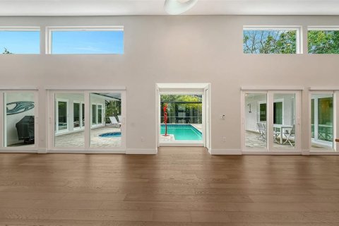 Villa ou maison à vendre à Sarasota, Floride: 4 chambres, 261.98 m2 № 2100596 - photo 8