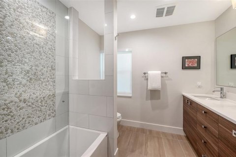 Villa ou maison à vendre à Sarasota, Floride: 4 chambres, 261.98 m2 № 2100596 - photo 29