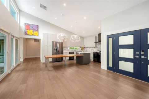 Villa ou maison à vendre à Sarasota, Floride: 4 chambres, 261.98 m2 № 2100596 - photo 7