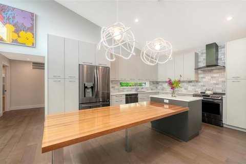 Villa ou maison à vendre à Sarasota, Floride: 4 chambres, 261.98 m2 № 2100596 - photo 14