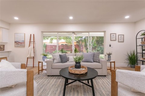 Casa en venta en Largo, Florida, 3 dormitorios, 165.83 m2 № 1918212 - foto 12