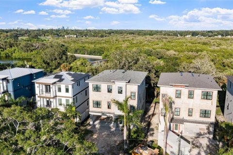 Villa ou maison à vendre à Gulfport, Floride: 4 chambres, 276.85 m2 № 2324814 - photo 16