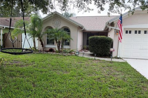 House in Bradenton, Florida 3 bedrooms, 137.5 sq.m. № 2210527