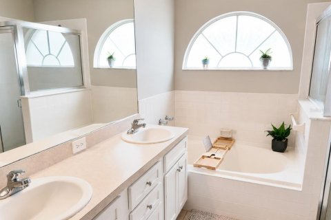 Casa en venta en Bradenton, Florida, 3 dormitorios, 137.5 m2 № 2210527 - foto 12