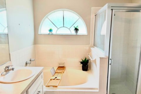 Casa en venta en Bradenton, Florida, 3 dormitorios, 137.5 m2 № 2210527 - foto 13