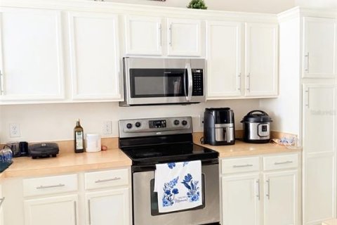 Townhouse in Orlando, Florida 3 bedrooms, 200.76 sq.m. № 1885494 - photo 4