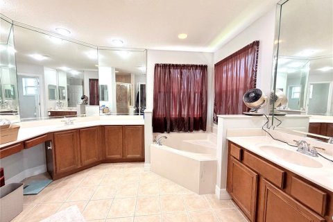Купить виллу или дом в Клермон, Флорида 5 комнат, 290.6м2, № 2360647 - фото 14