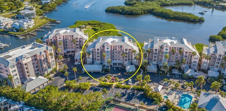 Condominio en Placida, Florida, 2 dormitorios № 1884081