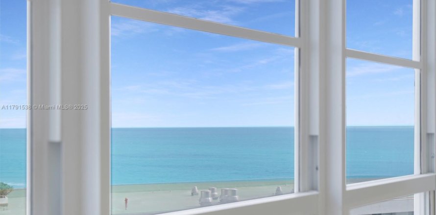 Condominio en Miami Beach, Florida, 1 dormitorio № 1861306