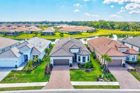 Villa ou maison à vendre à Bradenton, Floride: 3 chambres, 221.01 m2 № 1796506 - photo 3