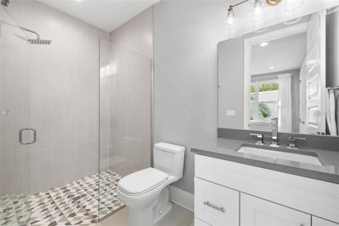 Купить таунхаус в Сент-Питерсберг, Флорида 4 комнаты, 220.74м2, № 2109330 - фото 25