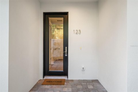 Купить таунхаус в Сент-Питерсберг, Флорида 4 комнаты, 220.74м2, № 2109330 - фото 4