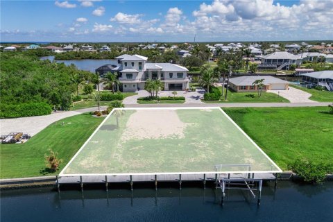 Land in Punta Gorda, Florida № 1918784 - photo 8