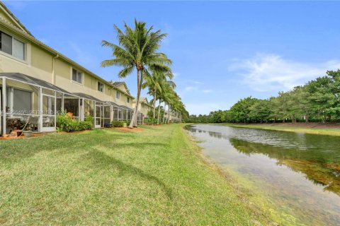 Adosado en venta en Weston, Florida, 4 dormitorios, 171.96 m2 № 2011170 - foto 6