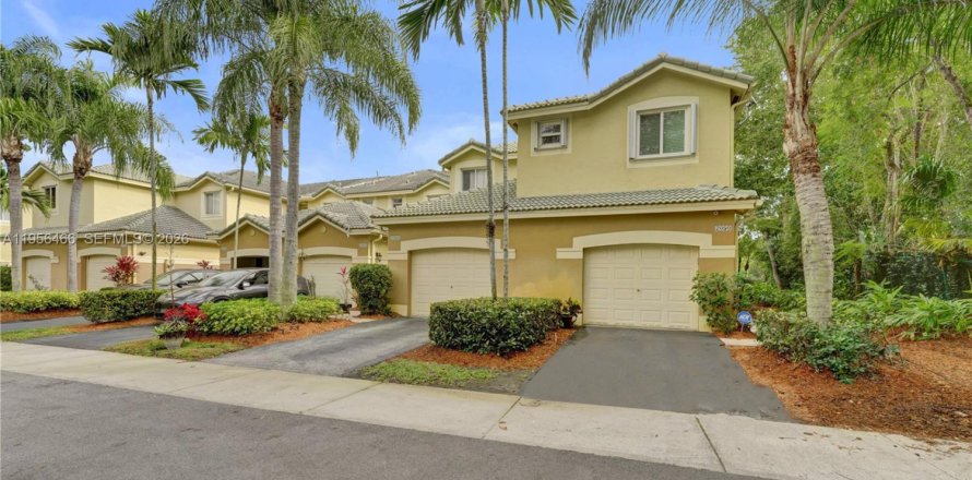 Adosado en Weston, Florida 4 dormitorios, 171.96 m2 № 2011170