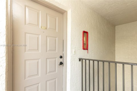 Copropriété à louer à Pompano Beach, Floride: 2 chambres, 86.4 m2 № 2076044 - photo 26