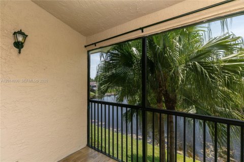 Copropriété à louer à Pompano Beach, Floride: 2 chambres, 86.4 m2 № 2076044 - photo 27