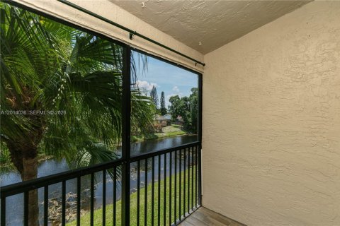 Copropriété à louer à Pompano Beach, Floride: 2 chambres, 86.4 m2 № 2076044 - photo 29