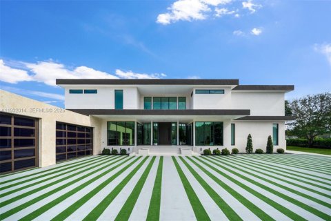 Casa en venta en Southwest Ranches, Florida, 9 dormitorios, 897.44 m2 № 1992171 - foto 15