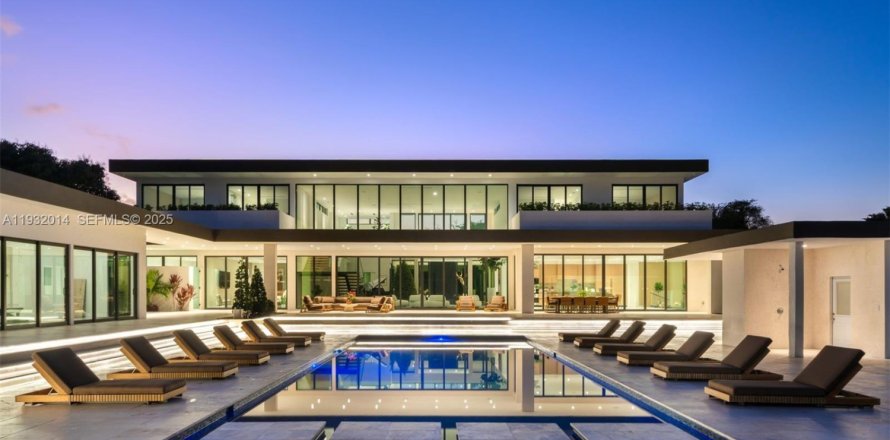 Casa en Southwest Ranches, Florida 9 dormitorios, 897.44 m2 № 1992171