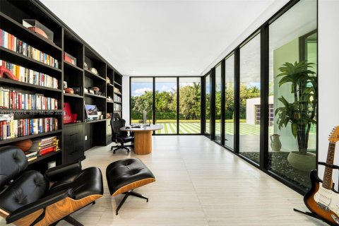 Casa en venta en Southwest Ranches, Florida, 9 dormitorios, 897.44 m2 № 1992171 - foto 30