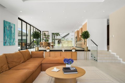 Casa en venta en Southwest Ranches, Florida, 9 dormitorios, 897.44 m2 № 1992171 - foto 27