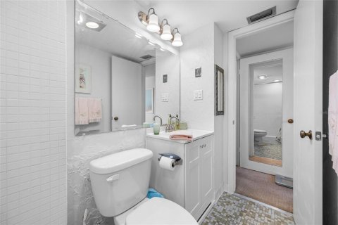 Copropriété à louer à Clearwater, Floride: 2 chambres, 80.36 m2 № 2214385 - photo 27