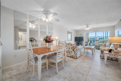Copropriété à louer à Clearwater, Floride: 2 chambres, 80.36 m2 № 2214385 - photo 12