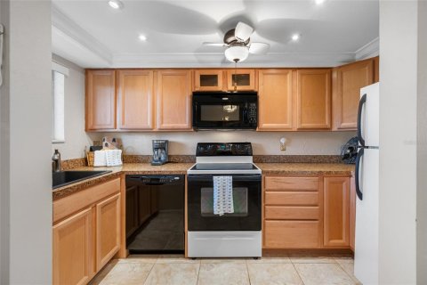 Copropriété à louer à Clearwater, Floride: 2 chambres, 80.36 m2 № 2214385 - photo 4
