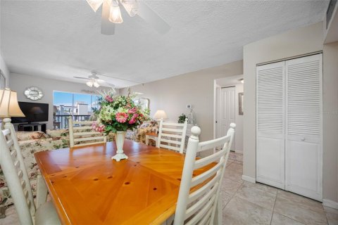 Copropriété à louer à Clearwater, Floride: 2 chambres, 80.36 m2 № 2214385 - photo 10