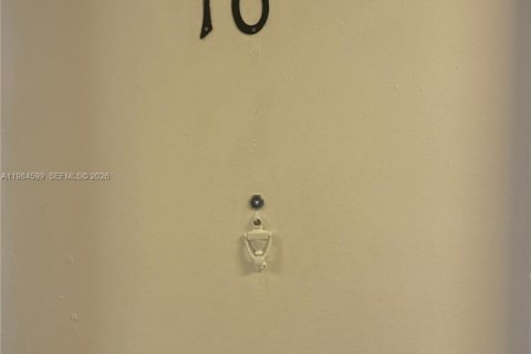 Appartement à louer à Miami, Floride: 1 chambre, 51.84 m2 № 2048822 - photo 8