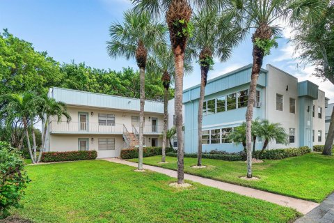 Condo in Delray Beach, Florida, 2 bedrooms  № 2343990