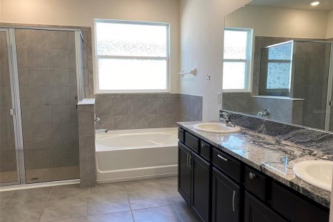 House in Spring Hill, Florida 4 bedrooms, 235.69 sq.m. № 1547205 - photo 21